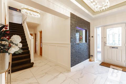 8 Walden Road, Hornchurch, RM11 2JT