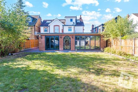 8 Walden Road, Hornchurch, RM11 2JT