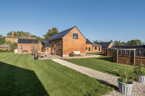 5 bedroom detached house for sale, Fenny Compton,  Banbury,  Oxfordshire,  CV47