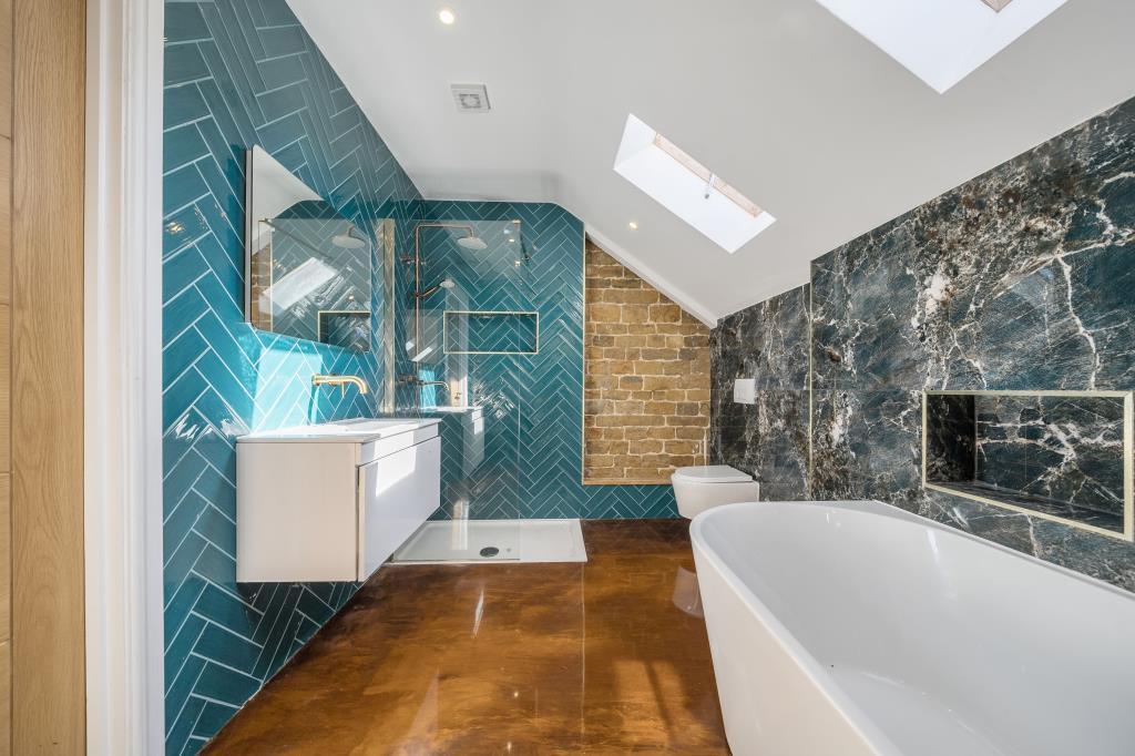 Master ensuite