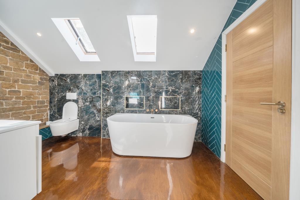 Master ensuite