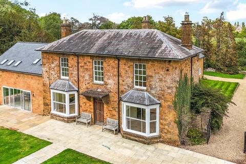 7 bedroom detached house for sale, Fenny Compton,  Banbury,  Oxfordshire,  CV47