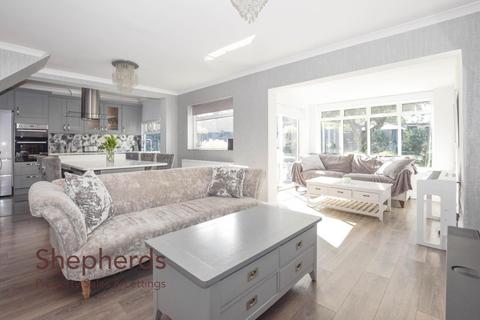 undefined, Dark Lane, West Cheshunt EN7