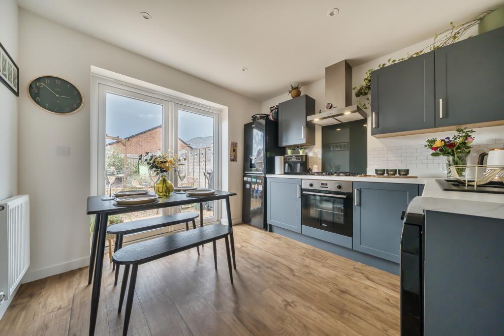 Kitchen/Dining Area