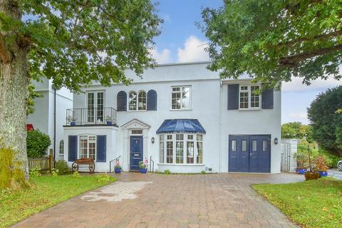 3 bedroom detached house for sale, Blunts Wood Road, Haywards Heath, West Sussex