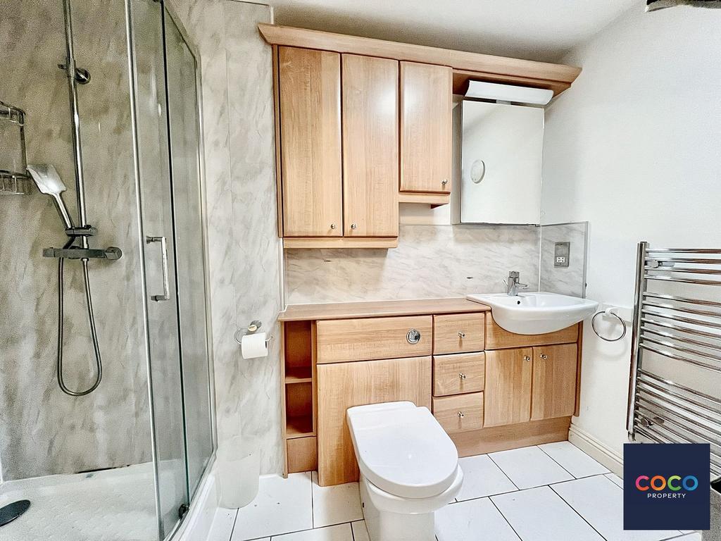 Ensuite Bed Two