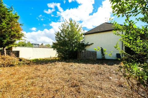62 Grantham Gardens, Romford, RM6 6HJ