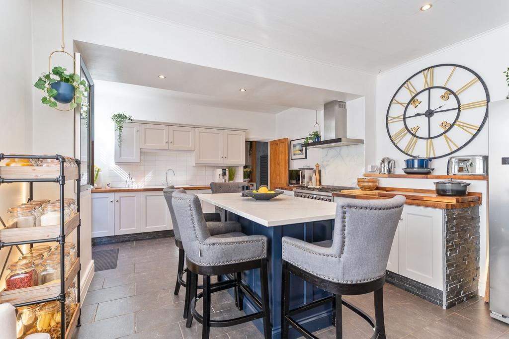 Kitchen/Breakfast Room