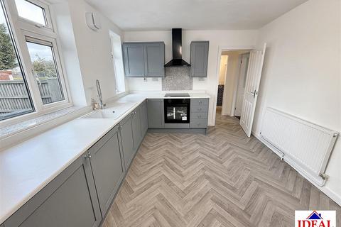 27 Cemetery Road, Woodlands, Doncaster, DN6 7RX