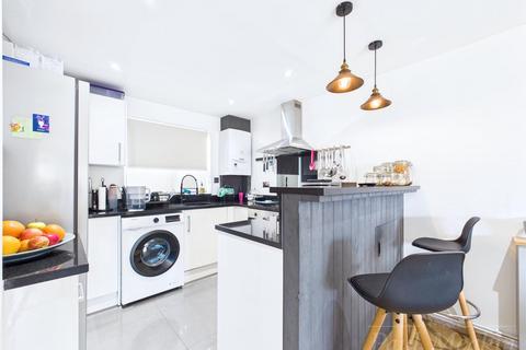 31 Viney Bank, Croydon, CR0 9JS