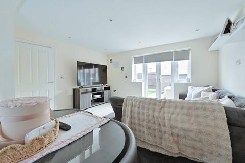 6 Harrier Close, Hemel Hempstead, HP3 0FW