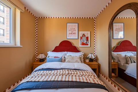 3 bedroom house for sale, North Gate Park, London N15