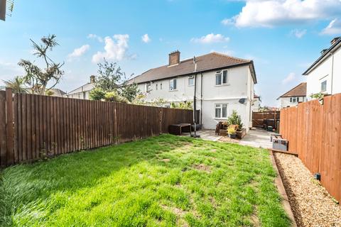 2 bedroom maisonette for sale, Eldertree Way, Mitcham CR4
