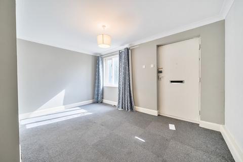1 bedroom maisonette for sale, Worthington Close, Mitcham CR4