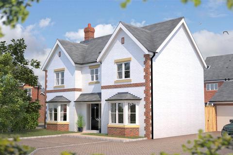4 bedroom detached house for sale, Selborne Park, 35 Thistledown Road, Alton, GU34