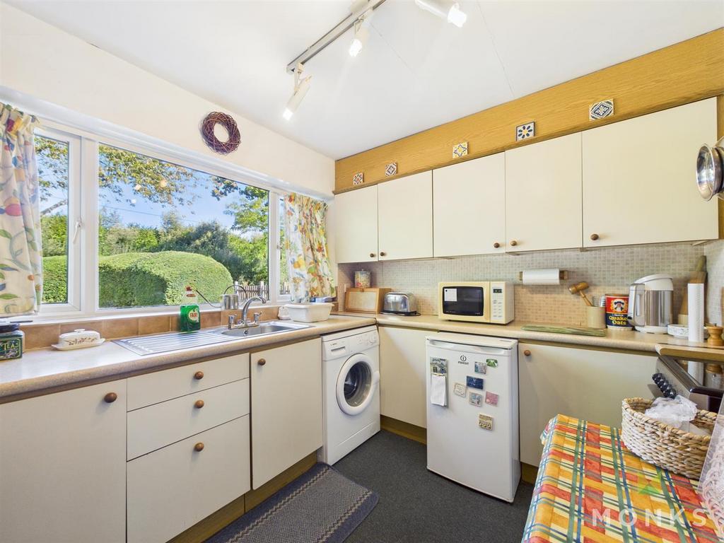 CAM01348 G0-PR0744-STILL014.jpg