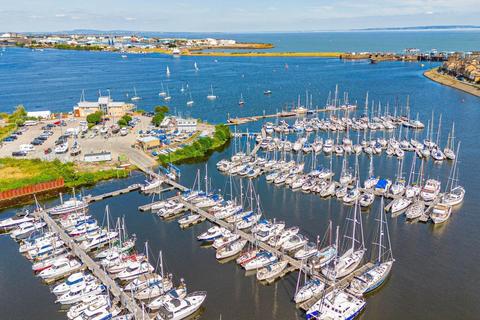 2 bedroom apartment for sale, Marconi Avenue, Penarth CF64