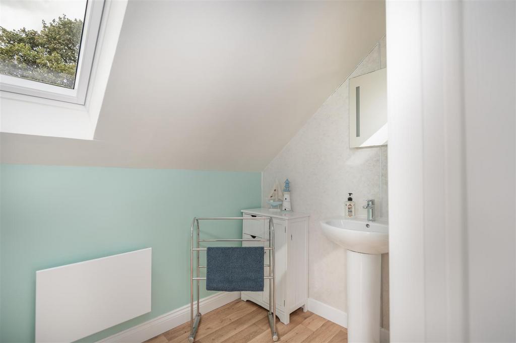 Holiday apartment shower room