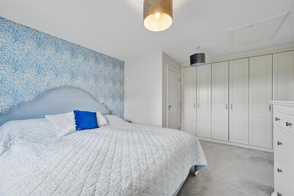 Bedroom One - wardrobes.jpg