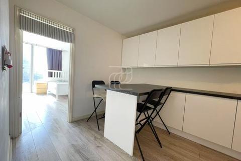 2 bedroom flat to rent, Adagio Point, SE8