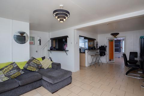 5 bedroom semi-detached house for sale, Turner Avenue, Failsworth M35