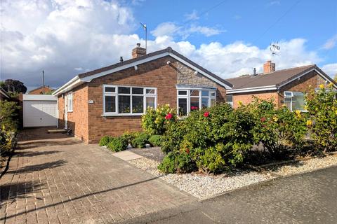2 bedroom bungalow for sale, Highlow Avenue, Kidderminster, Worcestershire, DY11