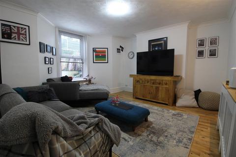 25 Cannonbury Road, Ramsgate, CT11 9NH