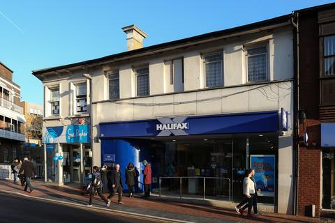 Retail property (high street) to rent, 39 High St Tonbridge TN9 1SQ