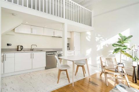 1 bedroom flat for sale, Cornwall Gardens, London SW7
