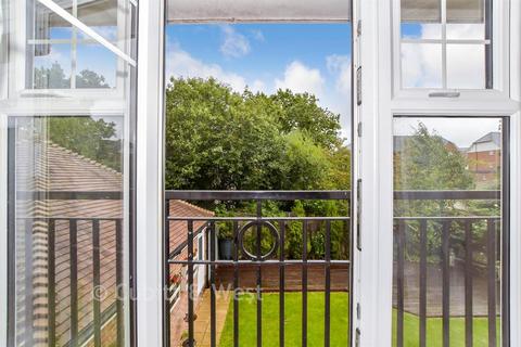 5 bedroom detached house for sale, Rainbow Field, Faygate, Horsham, West Sussex