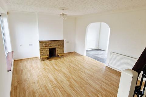 2 bedroom end of terrace house to rent, Keary Road, Swanscombe DA10