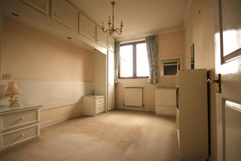undefined, Hamilton Square, Sandringham Gardens North Finchley