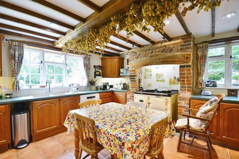 4 bedroom detached house for sale, Church Lane, Lewknor