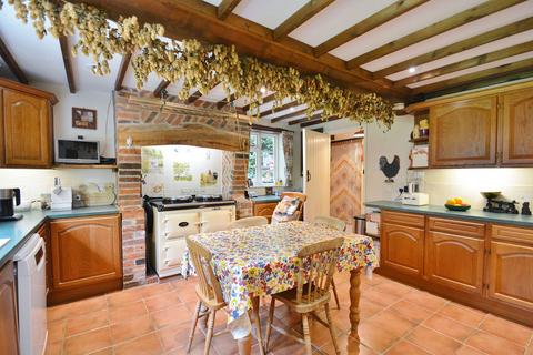4 bedroom detached house for sale, Church Lane, Lewknor