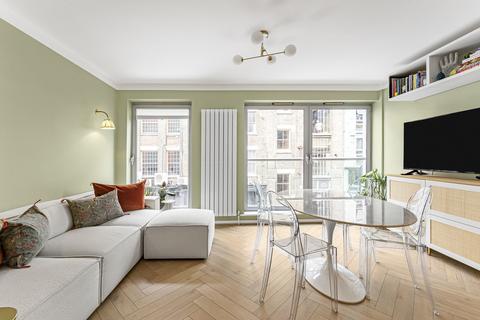 Garden Walk, London, EC2A