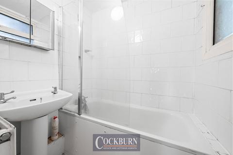 127 Castlecombe Road, London, SE9 4AS