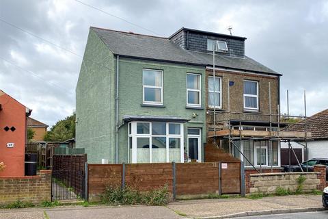 3 bedroom semi-detached house for sale, Colomb Road, Gorleston, Great Yarmouth