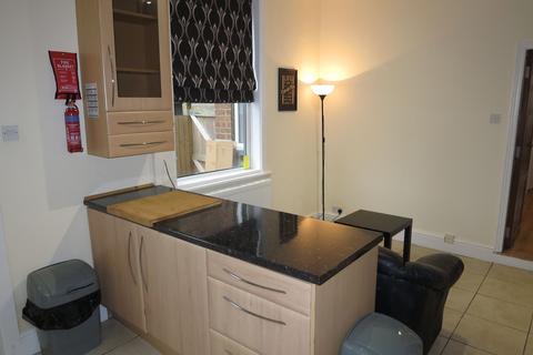 1 bedroom in a house share to rent, Ella Road, Nottingham NG2