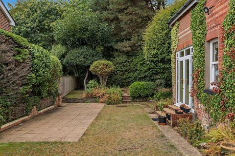 undefined, York Road, Broadstone, BH18