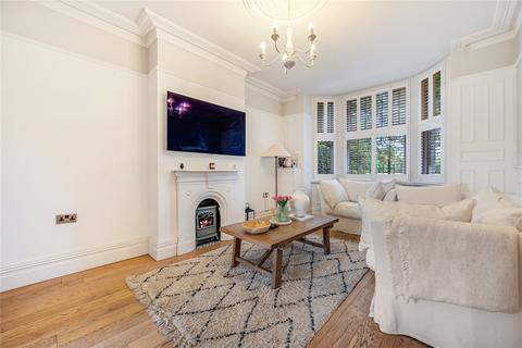 3 bedroom terraced house to rent, Manchester Road, Knutsford, Cheshire, WA16