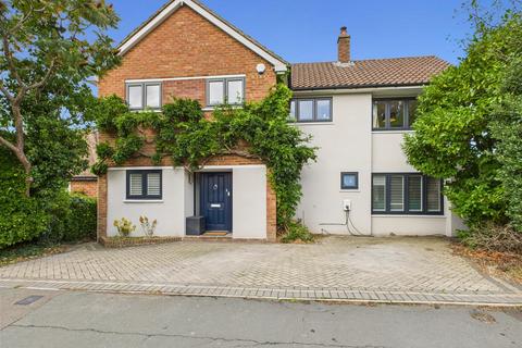 undefined, Thrupps Lane, Hersham, Walton-On-Thames