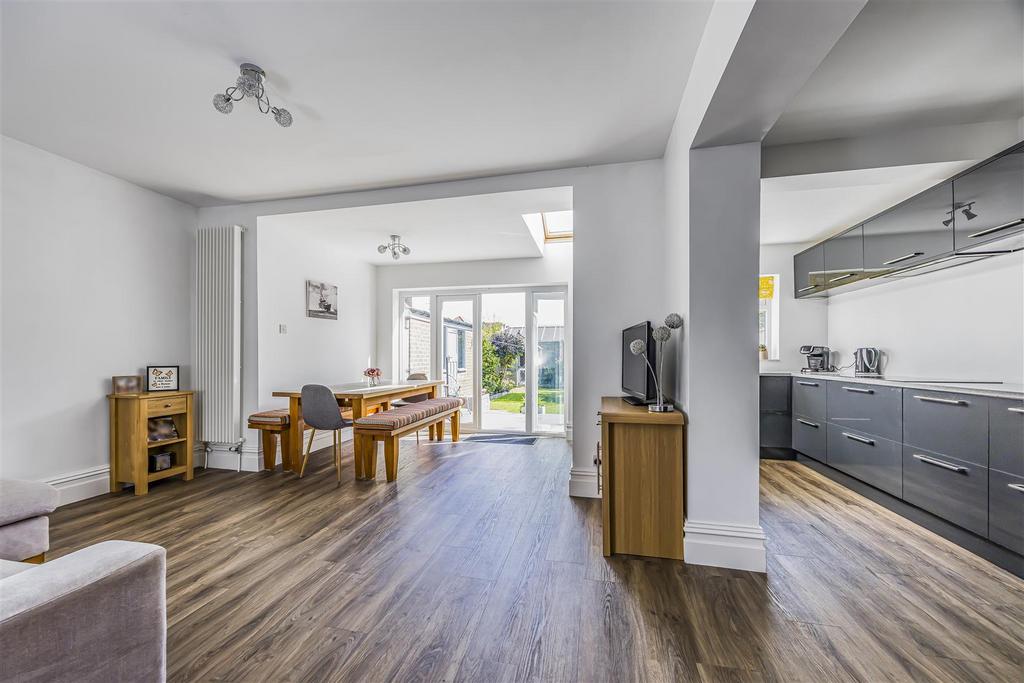 5 Woolner Avenue, Cosham-Portico Marketing-Sold By-3