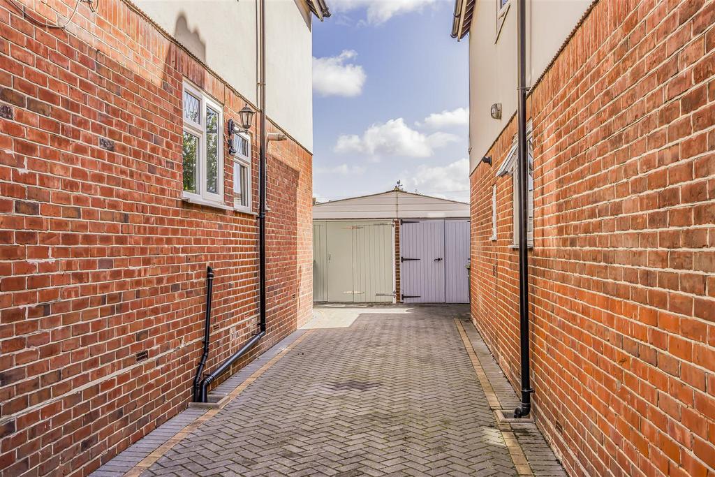 5 Woolner Avenue, Cosham-Portico Marketing-Sold By-4