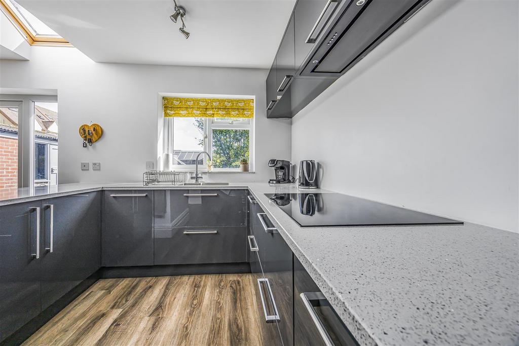 5 Woolner Avenue, Cosham-Portico Marketing-Sold By-2