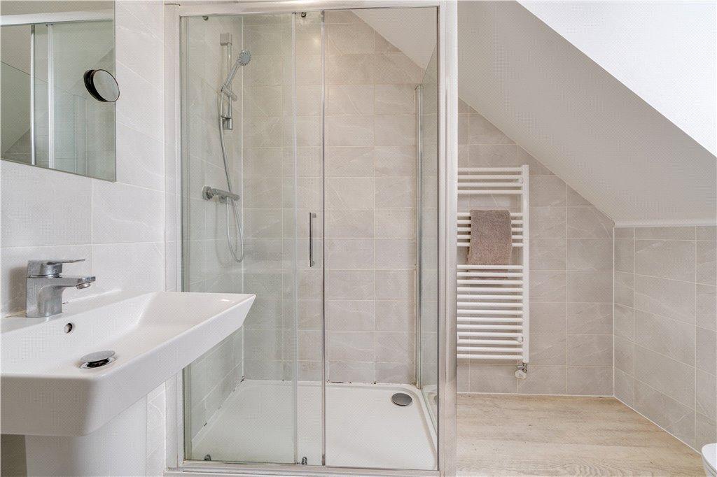 Master En-Suite
