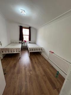 2 bedroom flat to rent, Canning Town, E16