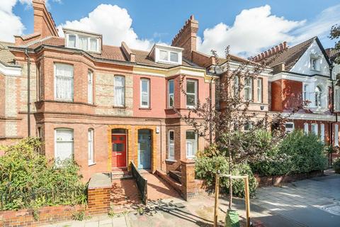 Cricklade Avenue, London SW2