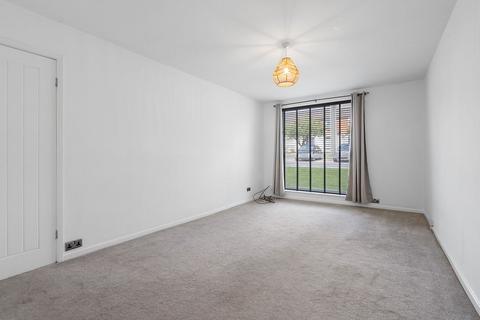 2 bedroom ground floor flat for sale, Alexandria Drive, Bolton, Lancashire, BL5