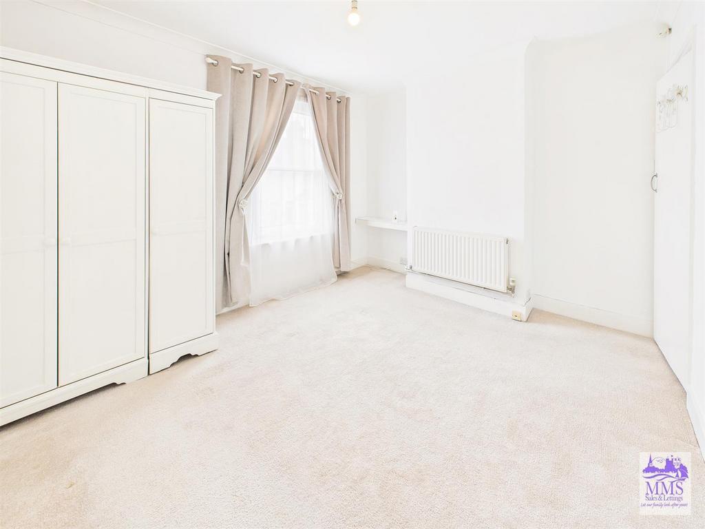 CAM04098 G0-PR0100-STILL021.jpg