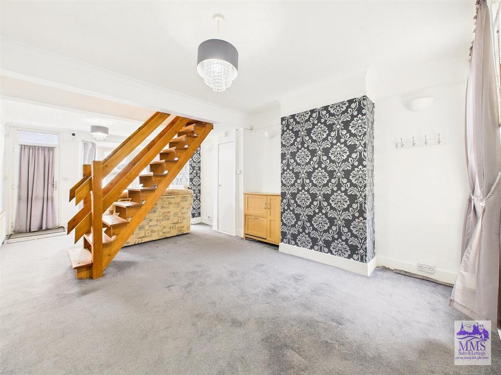 CAM04098 G0-PR0100-STILL006.jpg